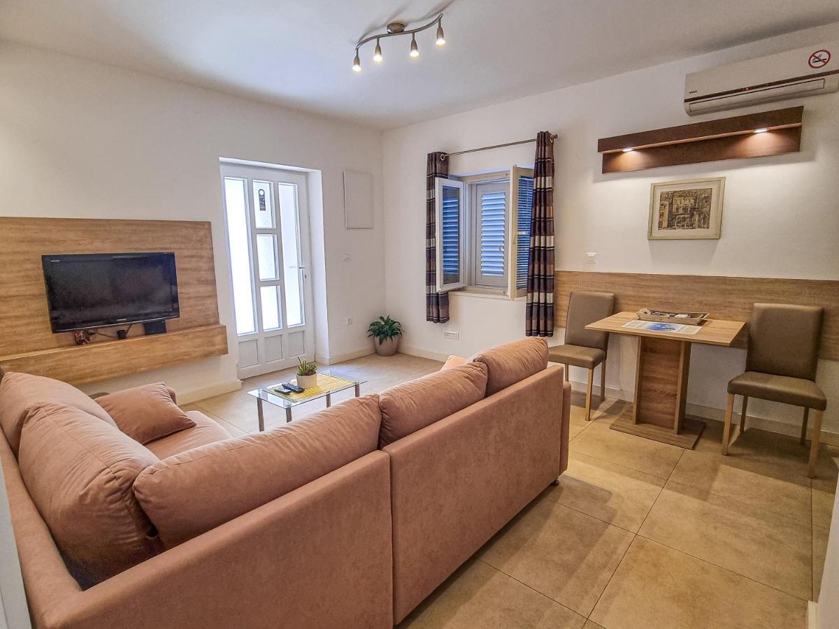 Ambience Dubrovnik Appartement Buitenkant foto